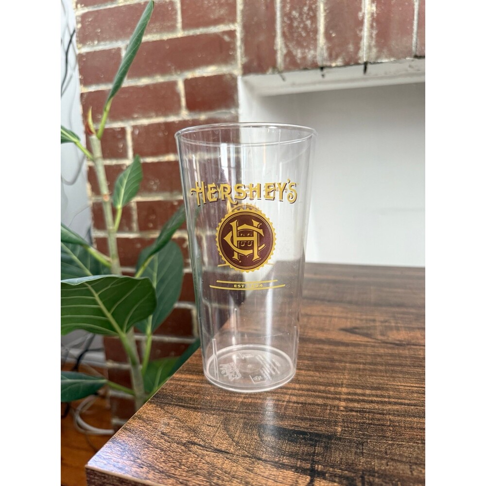 Hershey’s plastic tall cup